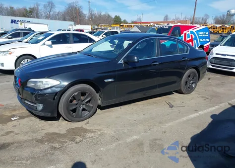2013 BMW 528I xDrive z USA, uszkodzony, nr VIN WBAXH5C50DD114863